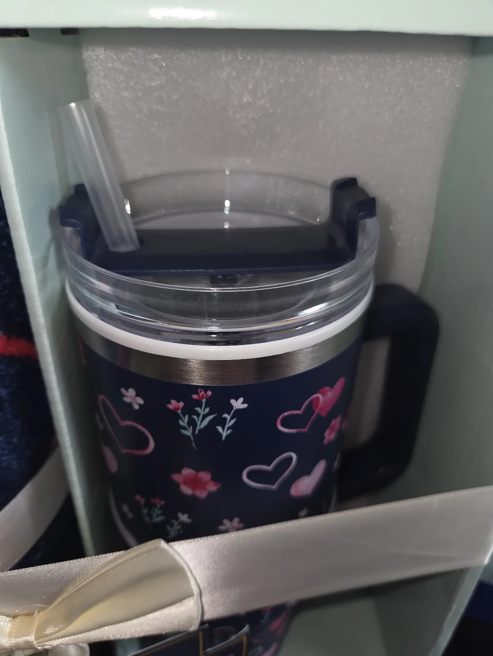 New Throw Blanket And 40 Ounce Tumbler Gift Set